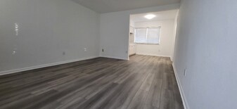 631 NE 72nd Terrace in Miami, FL - Building Photo