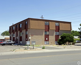 1936 Vinewood Apartments in Pueblo, CO - Building Photo - Building Photo