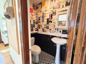 33 Clearwater Rd in Chestnut Hill, MA - Building Photo - Building Photo