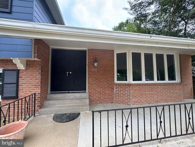 355 Cherry Hill Blvd in Cherry Hill Township, NJ - Building Photo - Building Photo