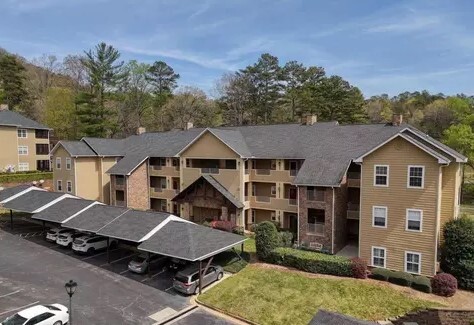 94 Glen Eagle Ct in Clayton, GA - Building Photo