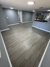 5253 Kylan Dr N in Jacksonville, FL - Building Photo - Building Photo