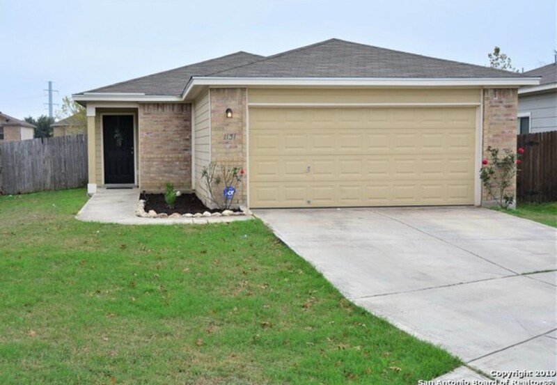 1131 Star Glade in San Antonio, TX - Building Photo