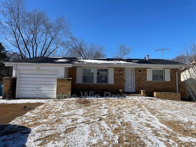 11423 Ortega Dr in St. Louis, MO - Building Photo - Building Photo