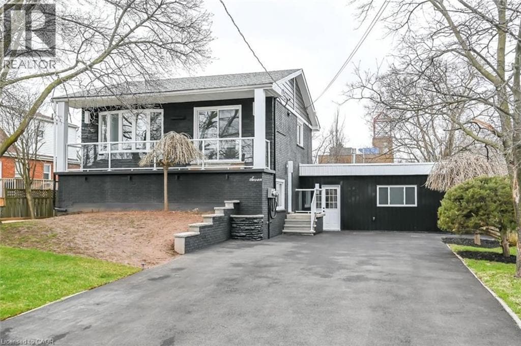 7 Chester Rd in Hamilton, ON - Building Photo