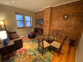 63 Saint Botolph St in Boston, MA - Building Photo - Building Photo