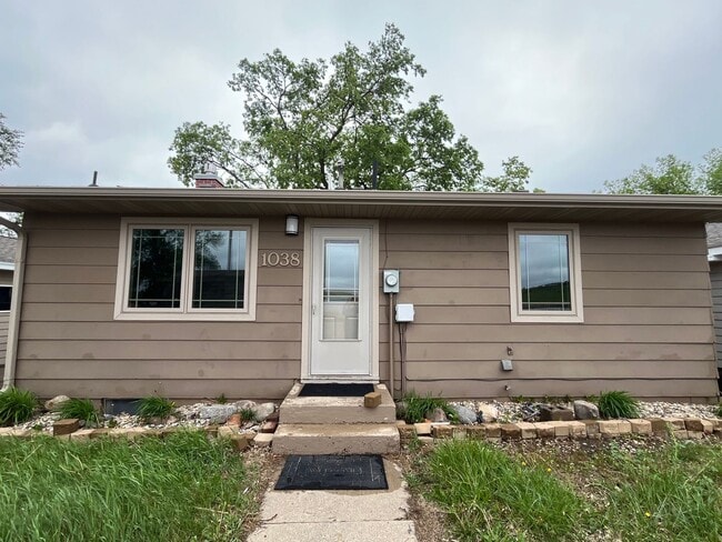 property at 1038 S Lake Dr