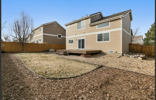 2436 S Gibralter Way in Aurora, CO - Building Photo - Building Photo