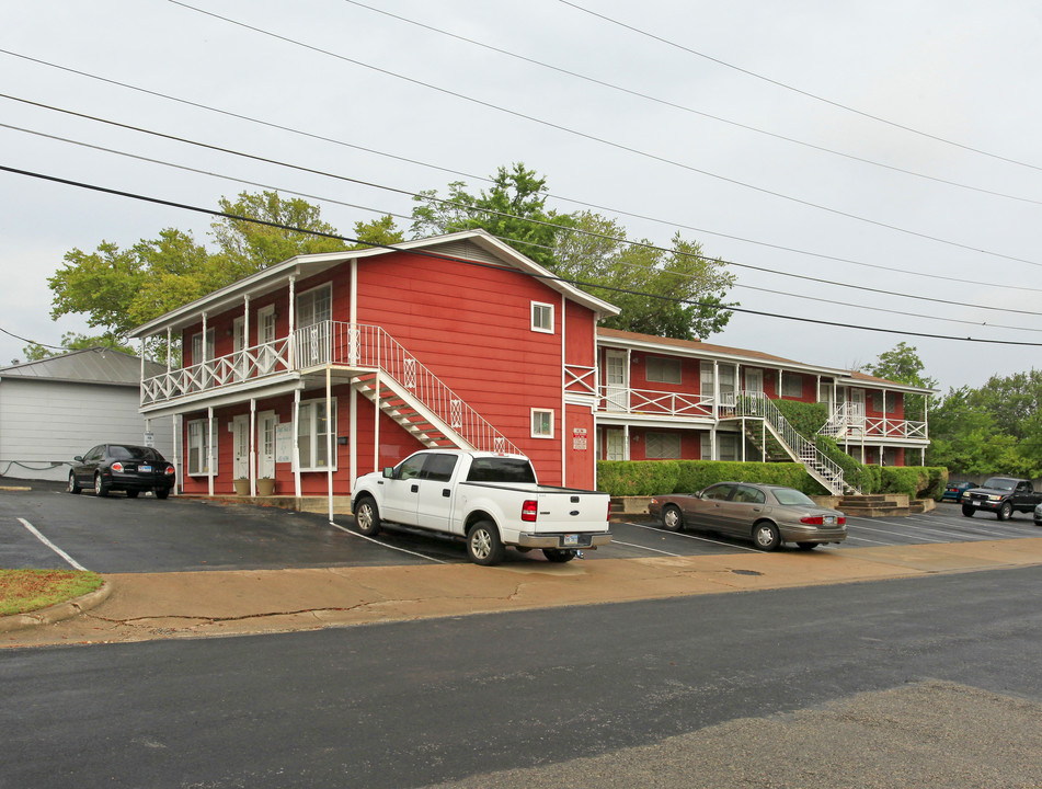 1511 W North Loop Blvd in Austin, TX - Building Photo