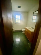366 st in Wolcott, CT - Building Photo - Building Photo
