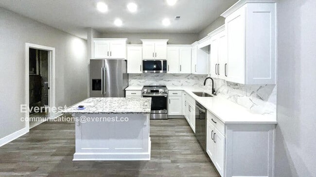 1103 S Pearl St in Independence, MO - Building Photo - Building Photo
