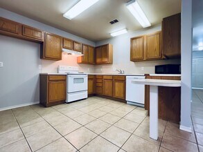 306 N Chicago Ave in Lubbock, TX - Building Photo - Building Photo