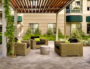 South Beach Marina Apartments in San Francisco, CA - Foto de edificio - Building Photo