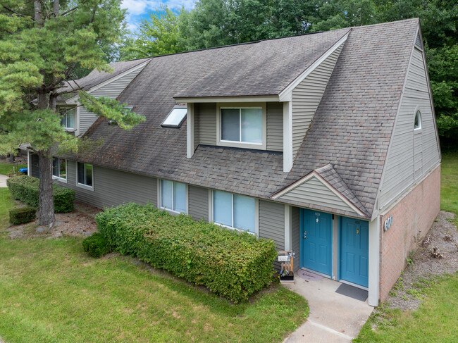 Meadowbrook Estates in Fulton, NY - Foto de edificio - Building Photo