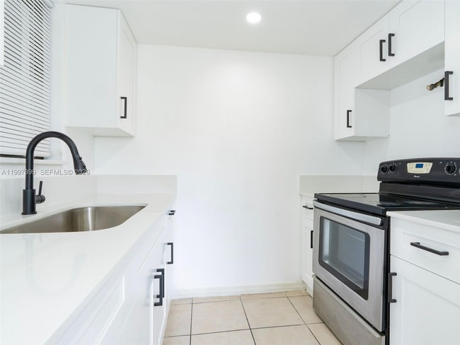 property at 1490 W 42nd Pl