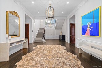 99 Mamaroneck Rd in Scarsdale, NY - Building Photo - Building Photo