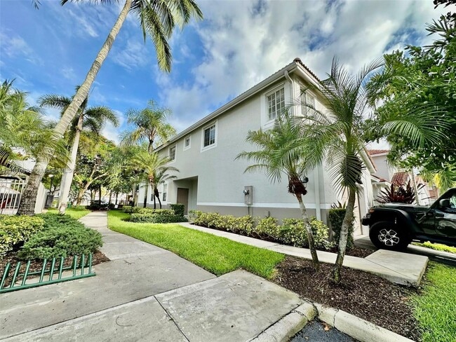 3877 San Simeon Cir in Weston, FL - Building Photo - Building Photo