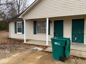 35 Carlton Pl in Jackson, TN - Building Photo