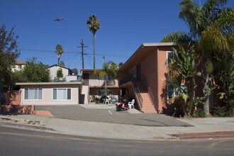 Golden Hill Apartments in San Diego, CA - Building Photo - Building Photo