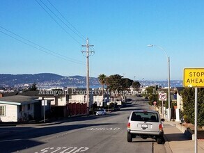 1497 San Pablo Ave in Seaside, CA - Building Photo - Building Photo