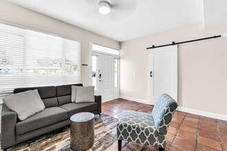 3624 SW 22nd St in Fort Lauderdale, FL - Building Photo - Building Photo