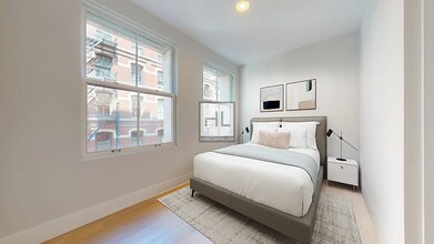 Beautiful 4 Bedroom 3 Bath Apartment In So in New York, NY - Building Photo - Building Photo