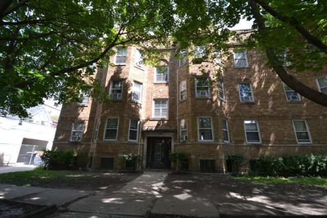 property at 3709 N Hoyne Ave