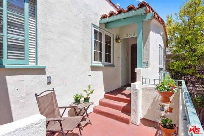 property at 2000 Washington Ave