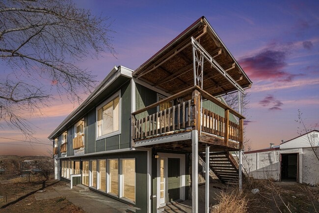 15905 W 8th Pl in Golden, CO - Building Photo - Building Photo