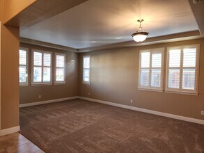 1385 Oak Valley Dr in Lincoln, CA - Building Photo - Building Photo