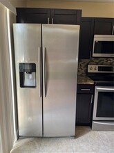3872 NW 76th Ave in Sunrise, FL - Building Photo - Building Photo