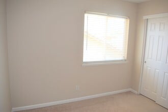 9428 Viridian Way in Elk Grove, CA - Building Photo - Building Photo