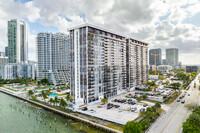 The Charter Club in Miami, FL - Foto de edificio - Building Photo