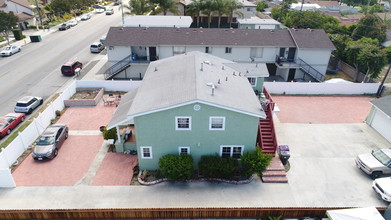 2820 E 70th St in Long Beach, CA - Building Photo - Building Photo