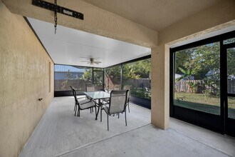 1037 SW Payne Ave in Port St. Lucie, FL - Building Photo - Building Photo