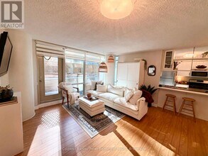 10 Navy Wharf Ct in Toronto, ON - Building Photo - Building Photo