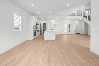 240 Sora in Irvine, CA - Building Photo - Building Photo