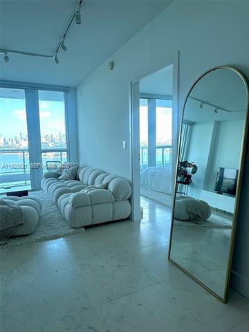 540 West Ave in Miami Beach, FL - Building Photo - Building Photo