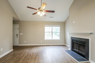 1225 Larkspur Dr in Mooresville, NC - Building Photo - Building Photo