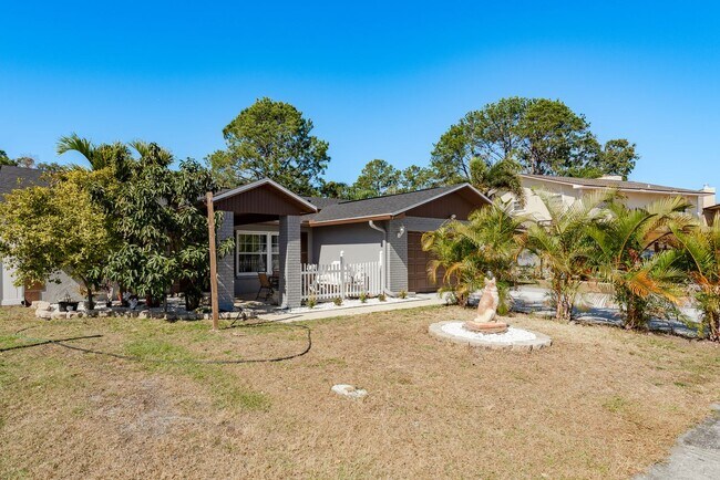 7912 Soaring Trail Ln in Tampa, FL - Building Photo - Building Photo