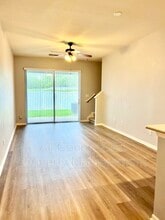 519 Glastonbury Dr in Orlando, FL - Building Photo - Building Photo