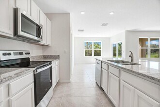 1112 Brooklet Dr in Davenport, FL - Building Photo - Building Photo