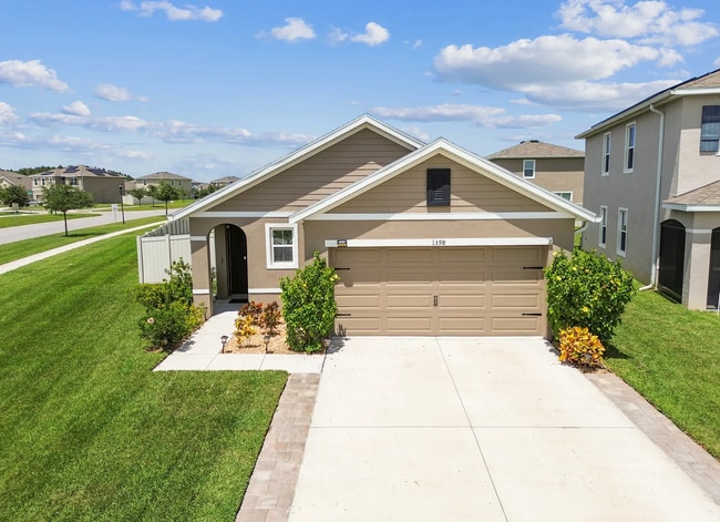 property at 1398 Crescent Hoop Wy
