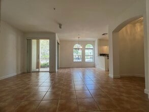 150 Jacaranda Country Club Dr in Plantation, FL - Building Photo - Building Photo