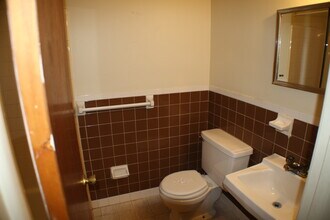 104 S Franklin St, Unit 108B4 in Boyertown, PA - Building Photo - Building Photo