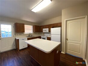 2614 Dove Crossing Dr in New Braunfels, TX - Building Photo - Building Photo