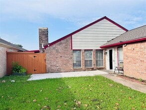 9523 Stroud Dr in Houston, TX - Building Photo - Building Photo