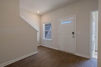 111 Pendleton Place Way in Pendleton, SC - Building Photo - Building Photo
