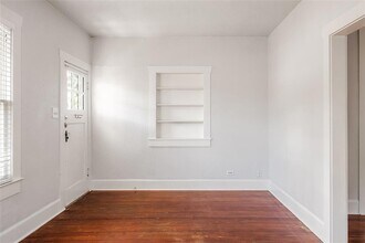 217 Leland St in Austin, TX - Building Photo - Building Photo