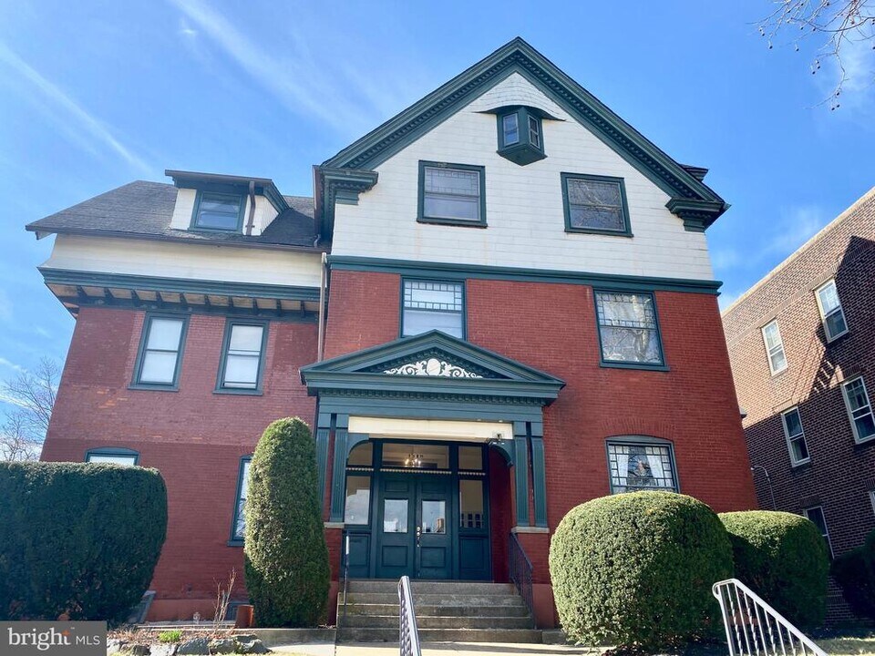 1310 Delaware Ave in Wilmington, DE - Building Photo
